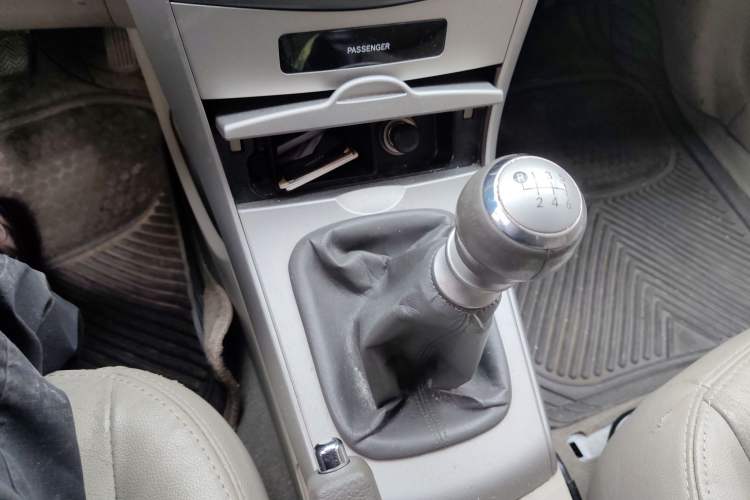 Used Toyota Corolla 2008 1.8L Manual GL-i Sunroof Special Edition Gear Lever