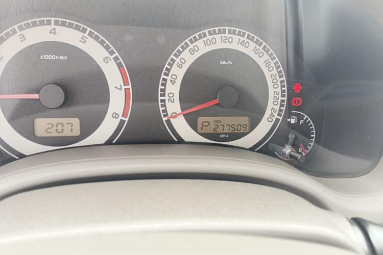 Used Toyota Corolla 2008 1.8L Automatic GL-i Sunroof Special Edition Odometer Close Up