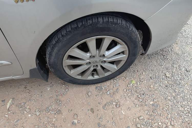 Used Toyota Corolla 2008 1.8L Automatic GL-i Sunroof Special Edition Right Front Wheel Hub