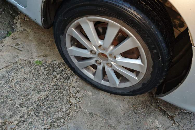 Used Toyota Corolla 2008 1.8L Automatic GL-i Sunroof Special Edition Right Front Wheel Hub