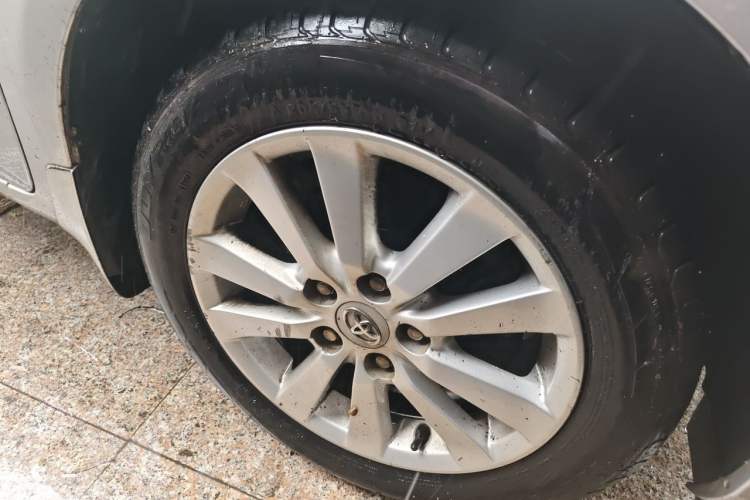 Used Toyota Corolla 2008 1.8L Automatic GL-i Sunroof Special Edition Right Front Wheel Hub