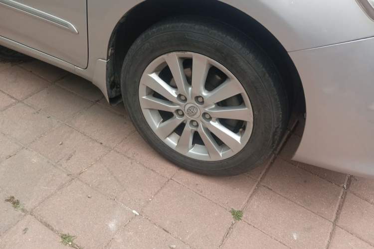 Used Toyota Corolla 2008 1.8L Automatic GL-i Sunroof Special Edition Right Front Wheel Hub