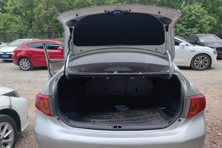 Used Toyota Corolla 2008 1.8L Automatic GL-i Sunroof Special Edition Trunk