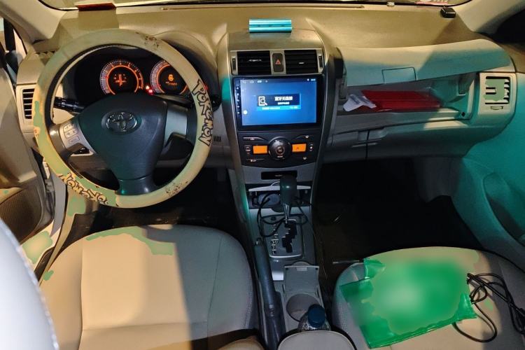 Used Toyota Corolla 2008 1.8L Automatic GL-i Sunroof Special Edition Center Console