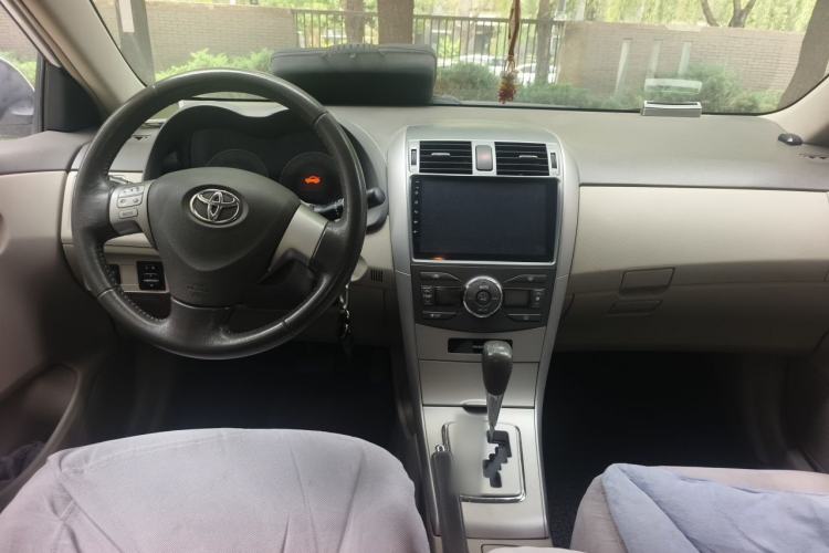 Used Toyota Corolla 2008 1.8L Automatic GL-i Sunroof Special Edition Center Console