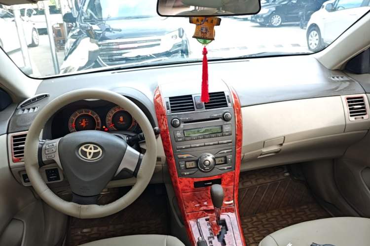 Used Toyota Corolla 2008 1.8L Automatic GL-i Sunroof Special Edition Center Console