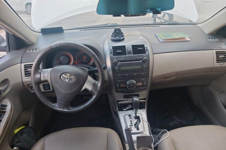 Used Toyota Corolla 2008 1.8L Automatic GL-i Sunroof Special Edition Center Console