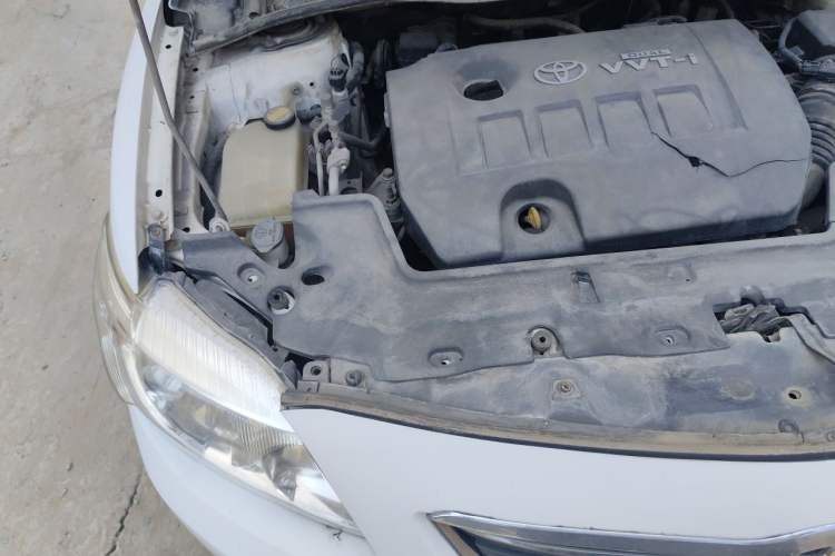 Used Toyota Corolla 2008 1.8L Automatic GL-i Sunroof Special Edition Engine Bay Right