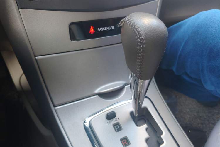 Used Toyota Corolla 2008 1.8L Automatic GL-i Sunroof Special Edition Gear Lever