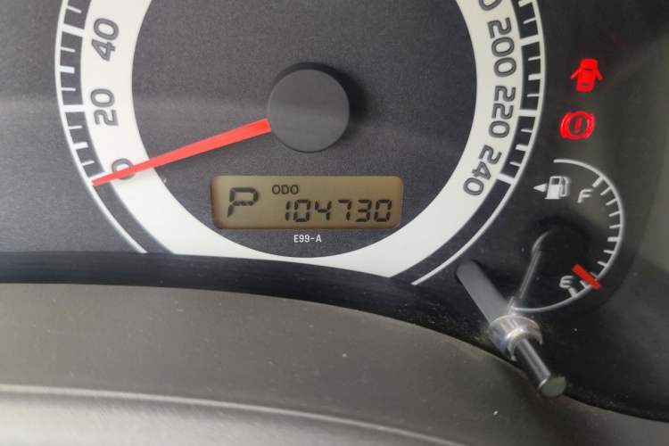Used Toyota Corolla 2008 1.8L Automatic GL-i Sunroof Special Edition Odometer Close Up
