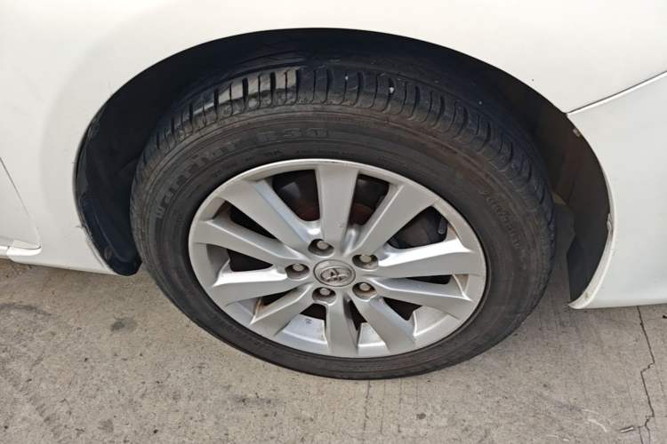 Used Toyota Corolla 2008 1.8L Automatic GL-i Sunroof Special Edition Right Front Wheel Hub