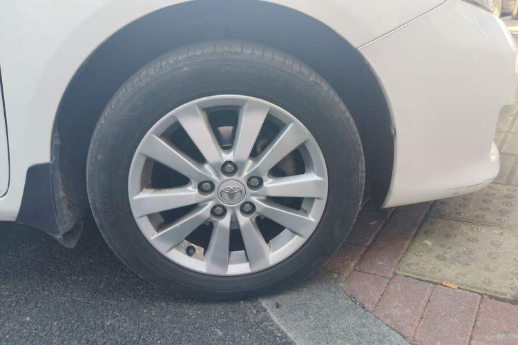 Used Toyota Corolla 2008 1.8L Automatic GL-i Sunroof Special Edition Right Front Wheel Hub