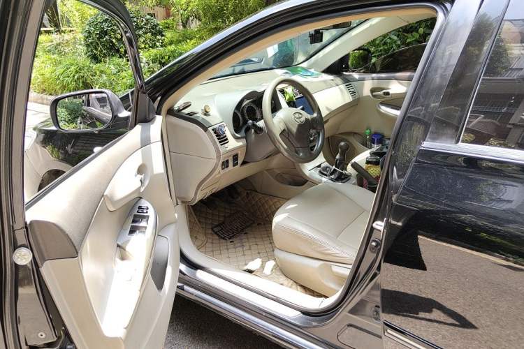 Used Toyota Corolla 2009 1.6L Manual GL Sunroof Special Edition Driver Seat