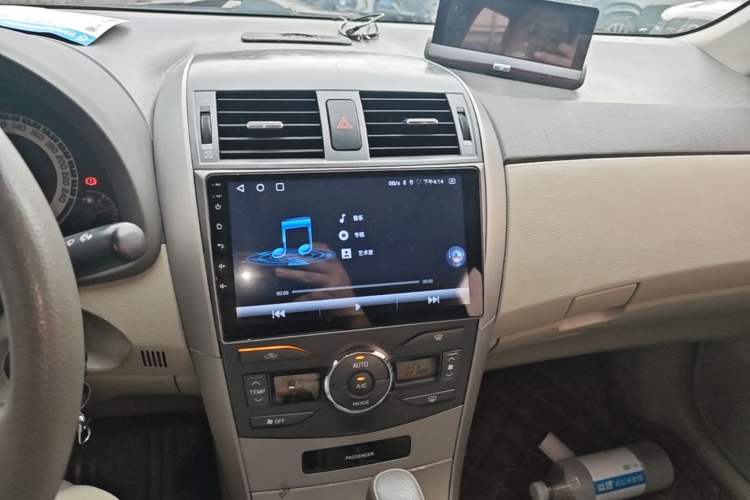 Used Toyota Corolla 2009 1.6L Automatic GL Sunroof Special Edition Audio And AC Panel