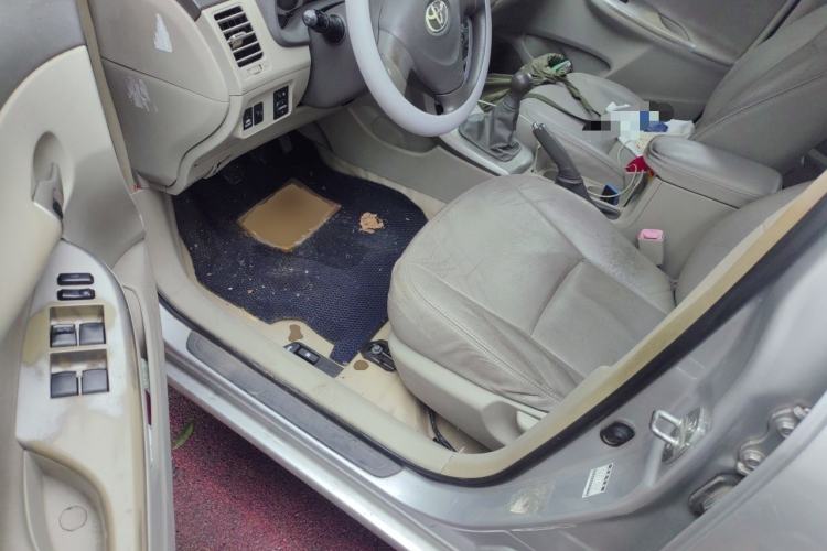 Used Toyota Corolla 2009 1.6L Manual GL Sunroof Special Edition Driver Seat