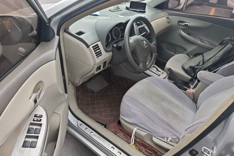 Used Toyota Corolla 2009 1.6L Automatic GL Sunroof Special Edition Driver Seat