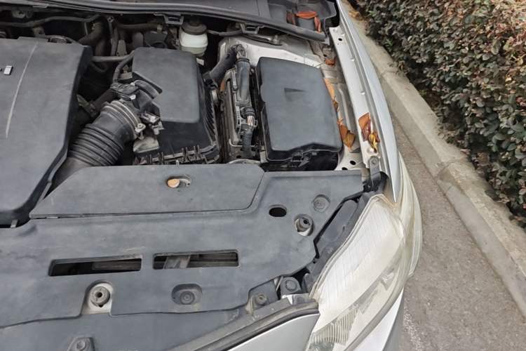 Used Toyota Corolla 2009 1.6L Automatic GL Sunroof Special Edition Engine Bay Left