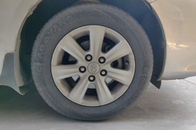Used Toyota Corolla 2009 1.6L Automatic GL Sunroof Special Edition Right Front Wheel Hub