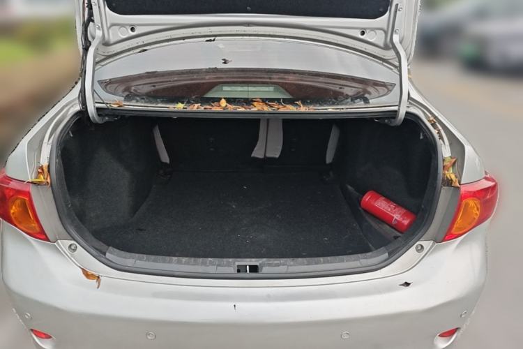 Used Toyota Corolla 2009 1.6L Automatic GL Sunroof Special Edition Trunk