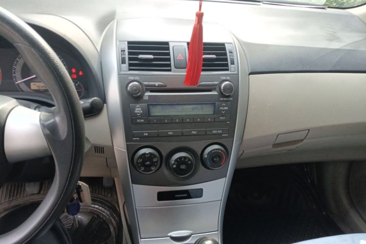 Used Toyota Corolla 2011 1.6L Manual GL Audio And AC Panel
