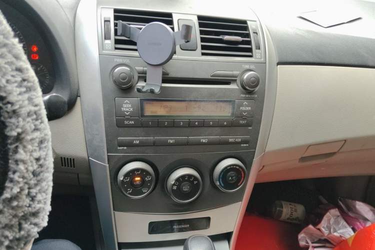 Used Toyota Corolla 2011 1.6L Automatic GL Audio And AC Panel