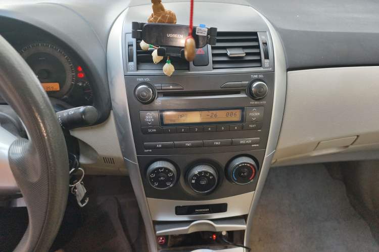 Used Toyota Corolla 2011 1.6L Manual GL Audio And AC Panel