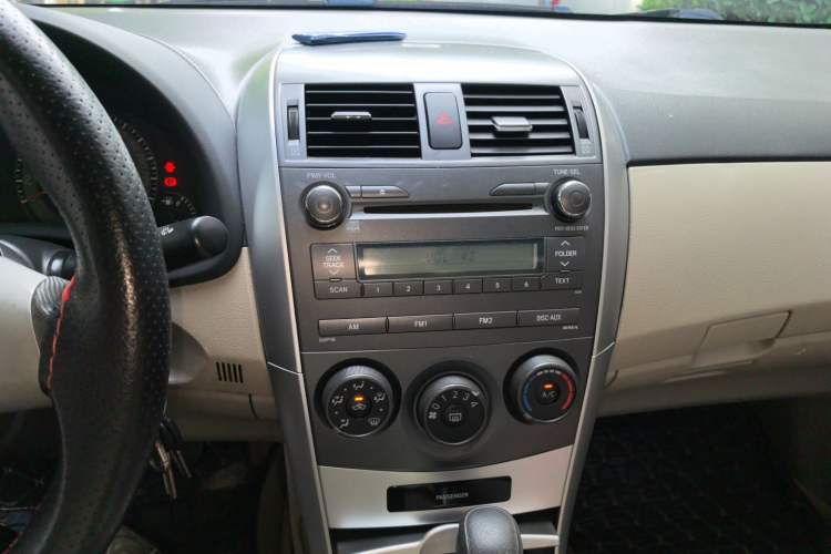 Used Toyota Corolla 2011 1.6L Automatic GL Audio And AC Panel