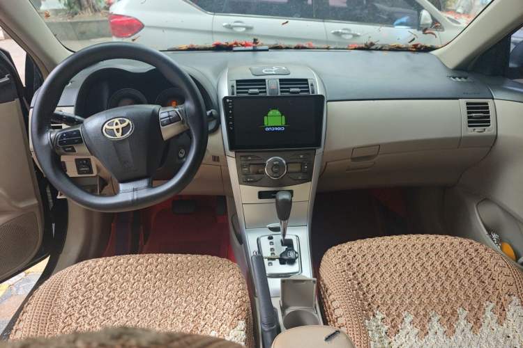 Used Toyota Corolla 2011 1.8L CVT GL-i Commemorative Edition Center Console