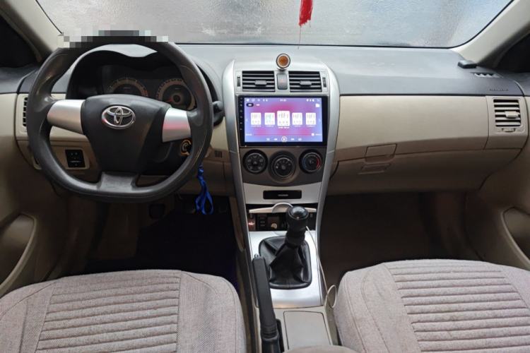 Used Toyota Corolla 2011 1.6L Manual GL Center Console