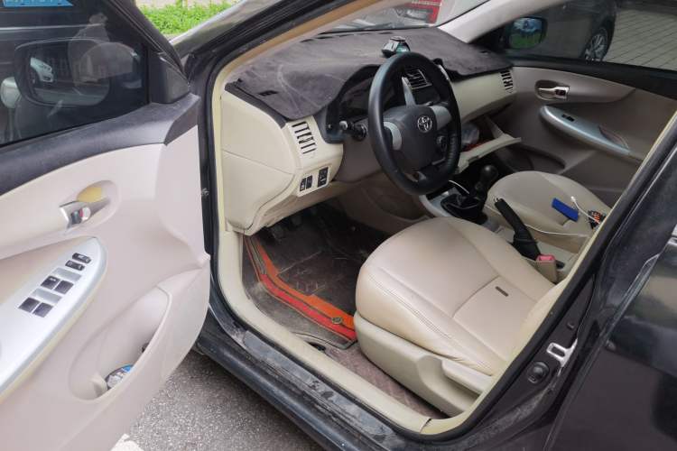 Used Toyota Corolla 2011 1.6L Manual GL Driver Seat