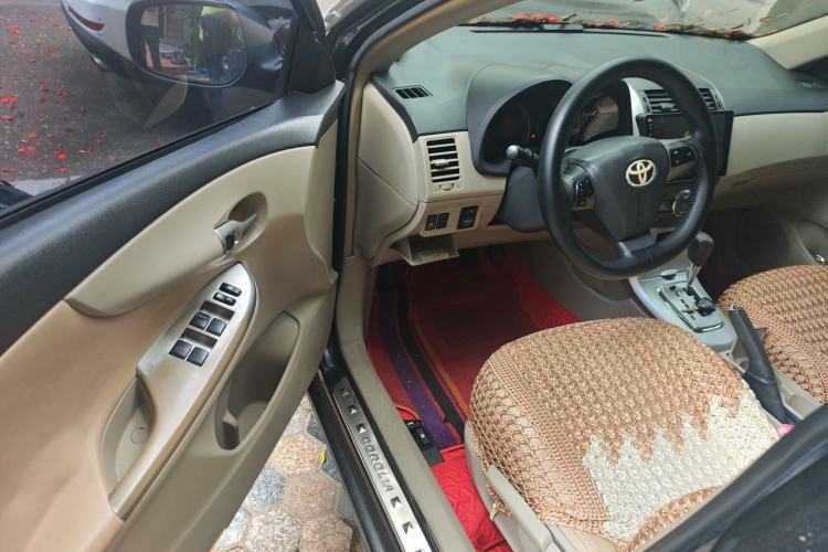 Used Toyota Corolla 2011 1.8L CVT GL-i Commemorative Edition Driver Seat