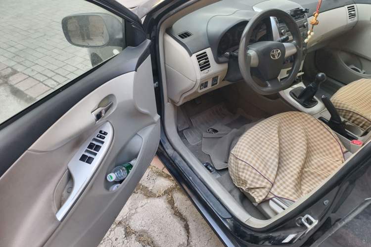Used Toyota Corolla 2011 1.6L Manual GL Driver Seat