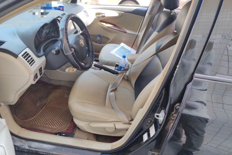 Used Toyota Corolla 2011 1.8L CVT GL-i Driver Seat