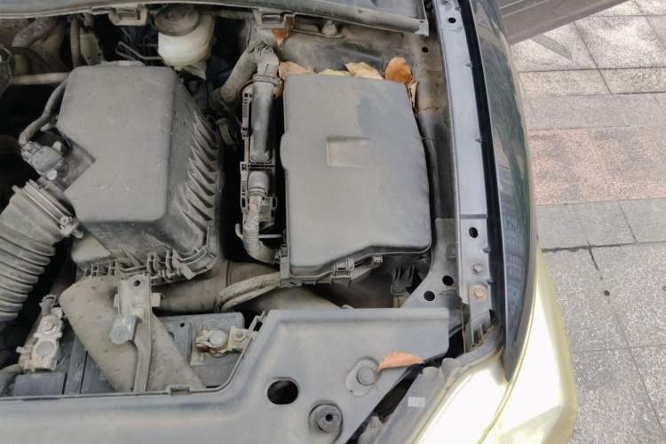 Used Toyota Corolla 2011 1.6L Automatic GL Engine Bay Left