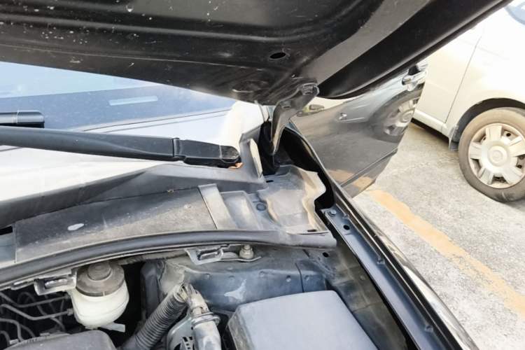 Used Toyota Corolla 2011 1.6L Automatic GL Engine Bay Left