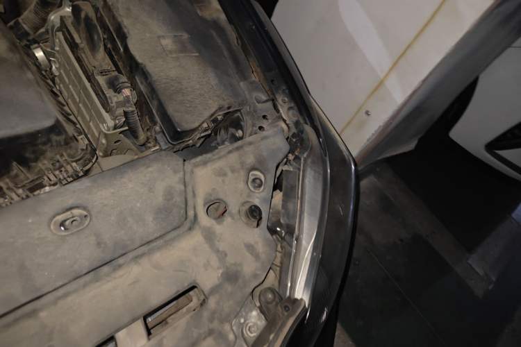 Used Toyota Corolla 2011 1.6L Automatic GL Sunroof Version Engine Bay Left
