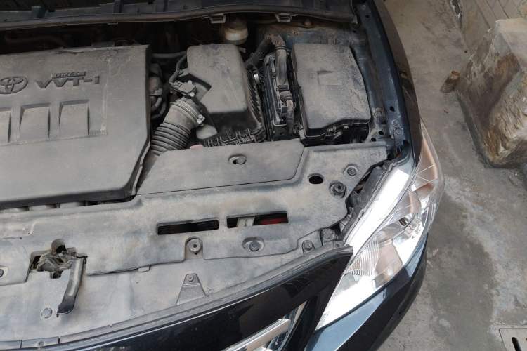 Used Toyota Corolla 2011 1.8L CVT GL-i Engine Bay Left