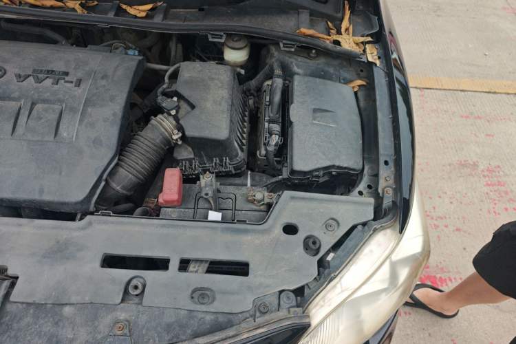 Used Toyota Corolla 2011 1.6L Automatic GL Engine Bay Left