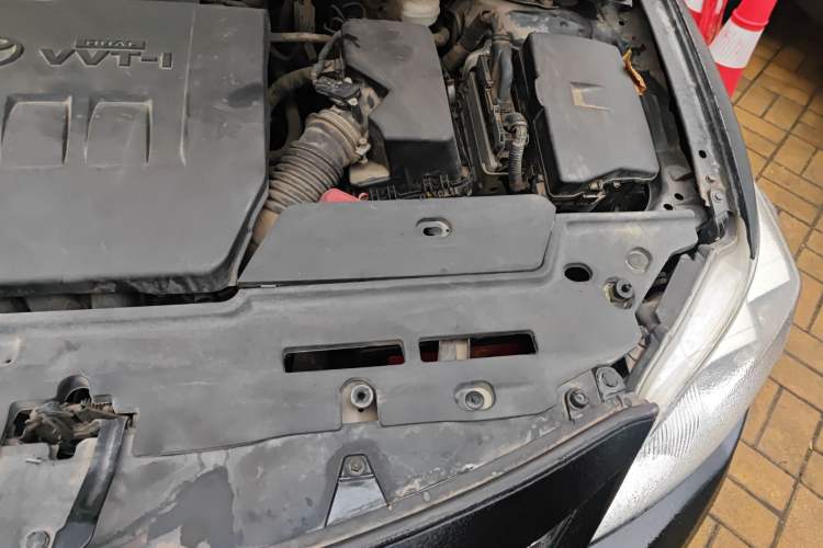 Used Toyota Corolla 2011 1.6L Manual GL Engine Bay Left