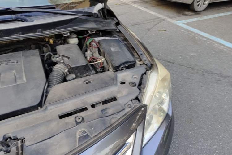 Used Toyota Corolla 2011 1.6L Automatic GL Engine Bay Left