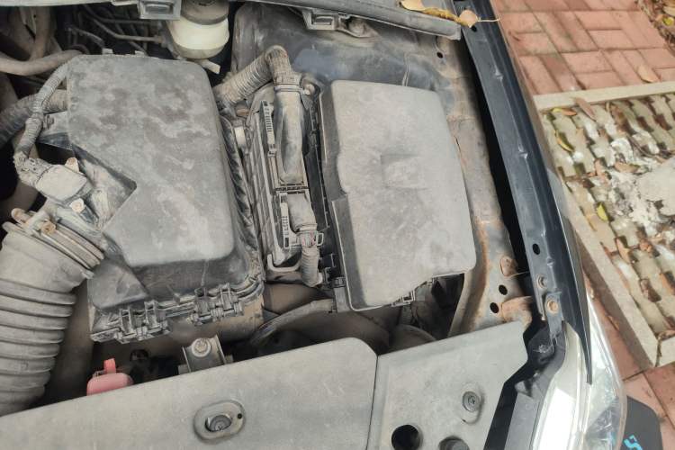 Used Toyota Corolla 2011 1.6L Automatic GL Engine Bay Left
