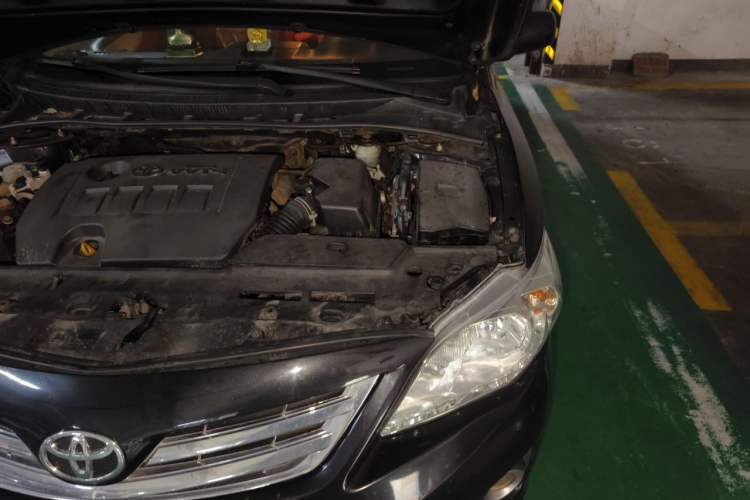 Used Toyota Corolla 2011 1.6L Automatic GL Sunroof Version Engine Bay Left