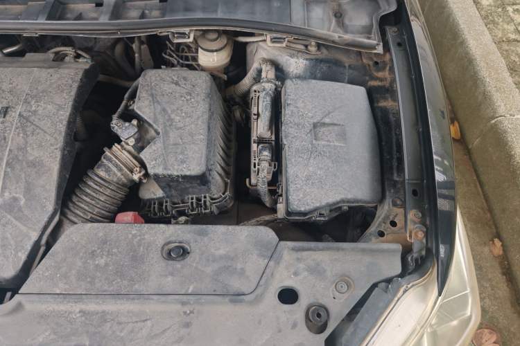 Used Toyota Corolla 2011 1.6L Automatic GL Engine Bay Left