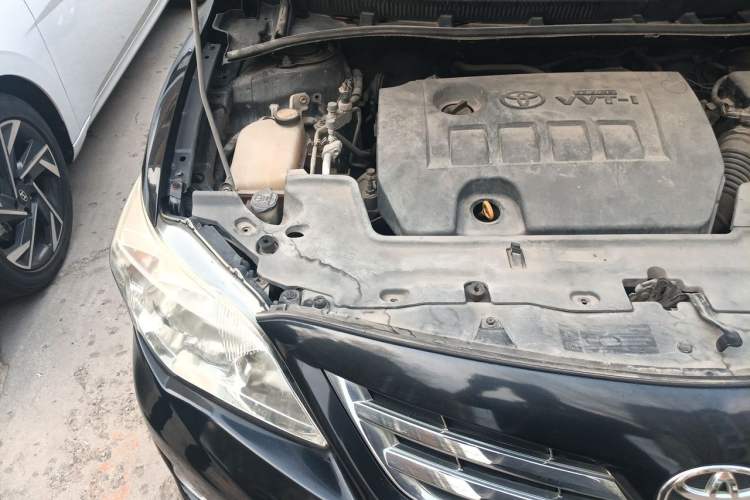 Used Toyota Corolla 2011 1.6L Automatic GL Engine Bay Right