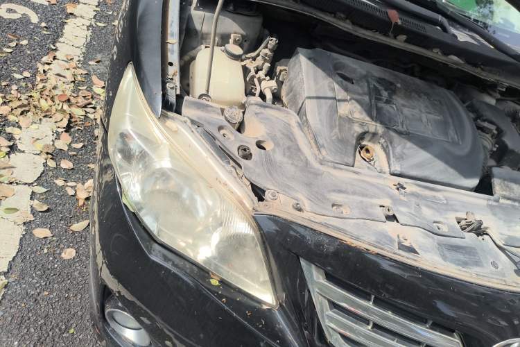 Used Toyota Corolla 2011 1.6L Manual GL Engine Bay Right