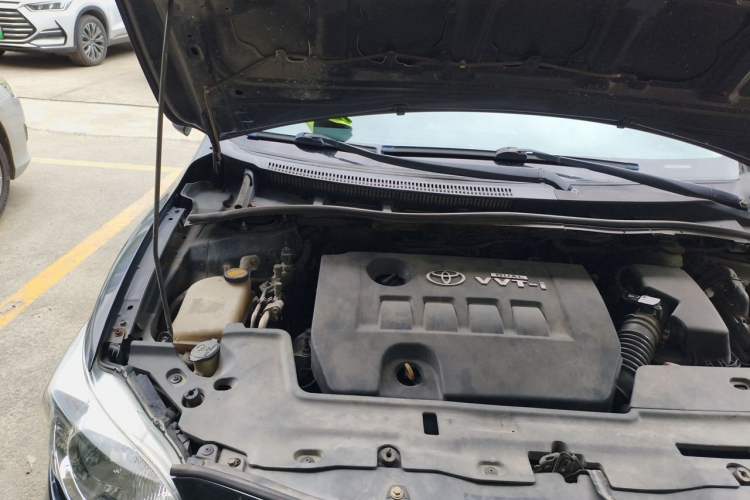 Used Toyota Corolla 2011 1.6L Automatic GL Engine Bay Right