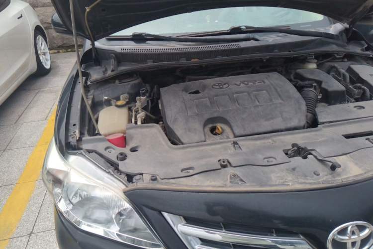 Used Toyota Corolla 2011 1.6L Automatic GL Engine Bay Right
