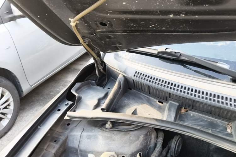 Used Toyota Corolla 2011 1.6L Automatic GL Engine Bay Right