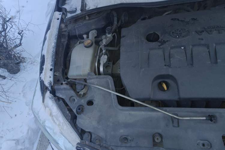 Used Toyota Corolla 2011 1.6L Manual GL Engine Bay Right