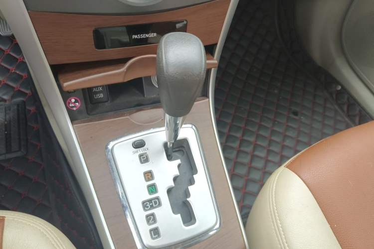 Used Toyota Corolla 2011 1.6L Automatic GL Gear Lever